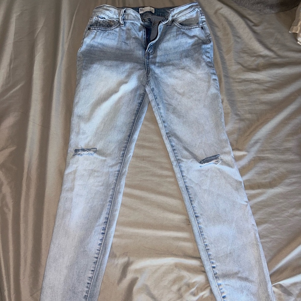 Selling jeans that can be used by tweens/early teens!!